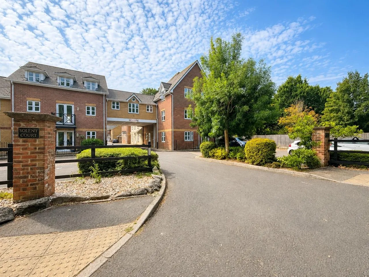 2 bed house for sale — 20 Bells Lane, Stubbington, Fareham