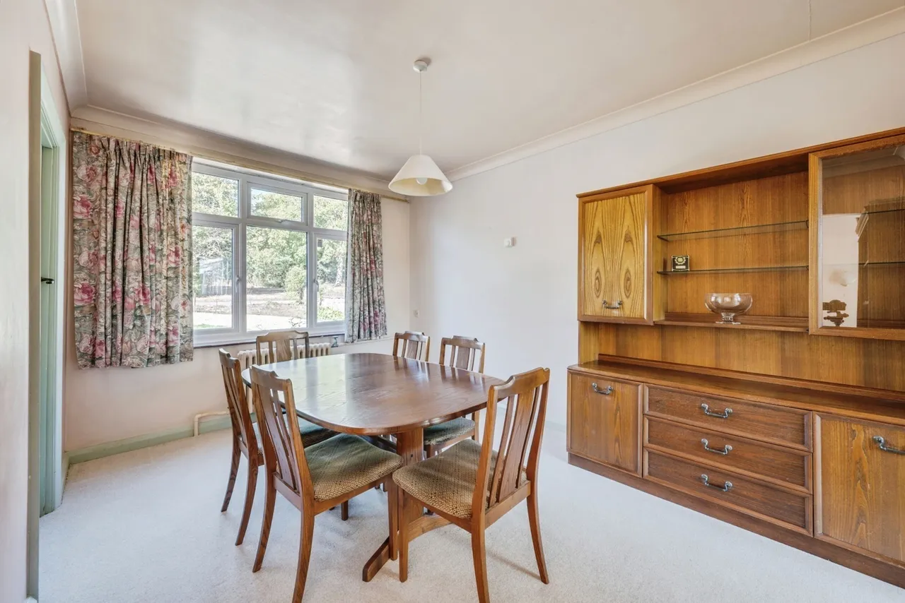 Green Lane, Chessington, KT9, photo 5