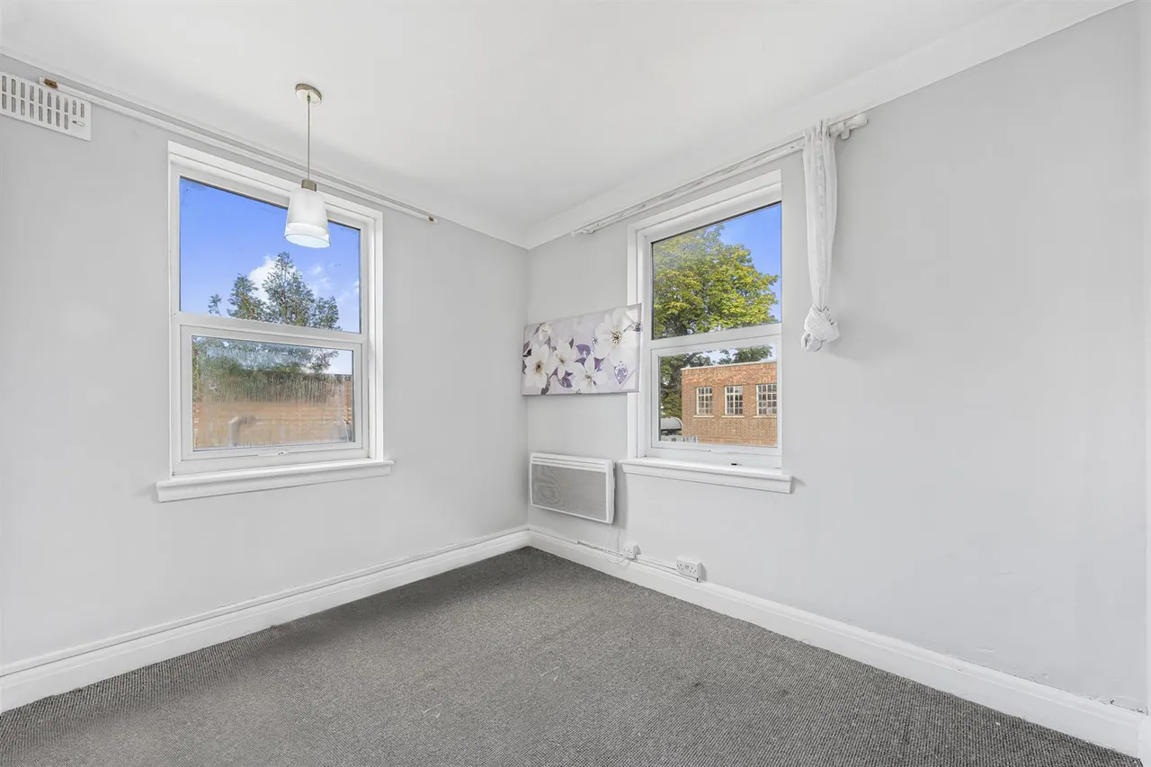 Station Road, North Chingford, E4, photo 10