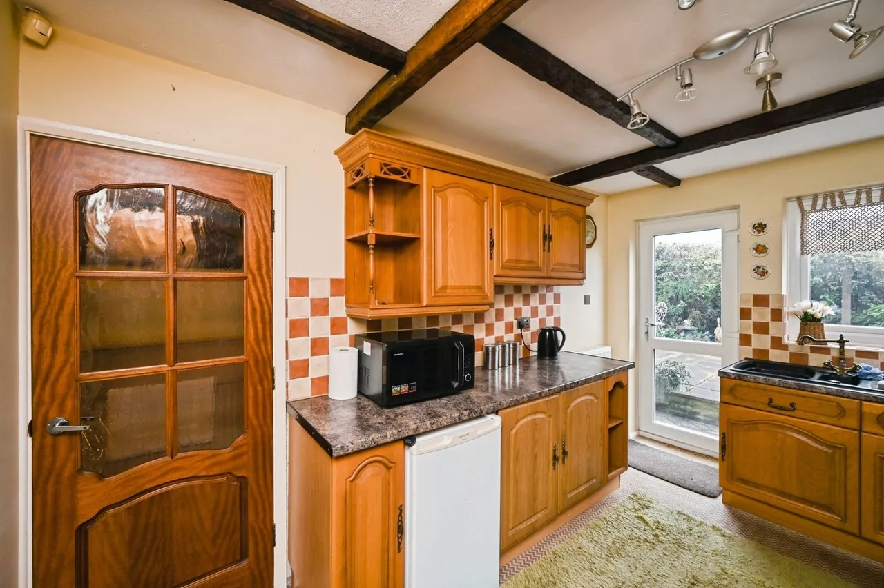 Paschall Road, Kirkby-in-Ashfield, Nottingham, Nottinghamshire, NG17, photo 8