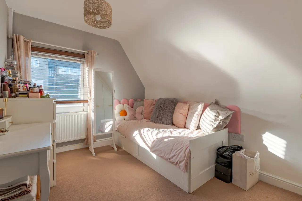 Moorhead Crescent, Shipley, BD18, photo 5