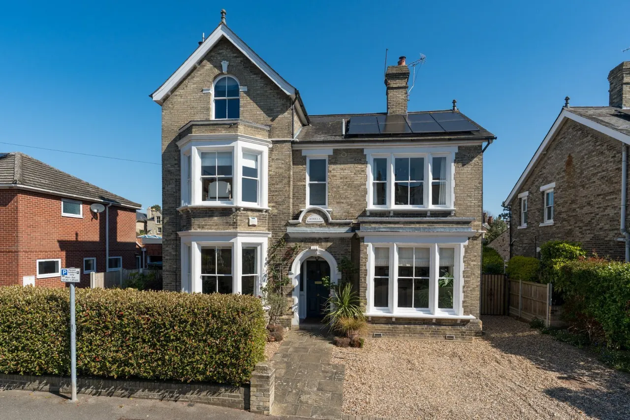 6 bed house for sale, Inglis Road, Lexden, CO3