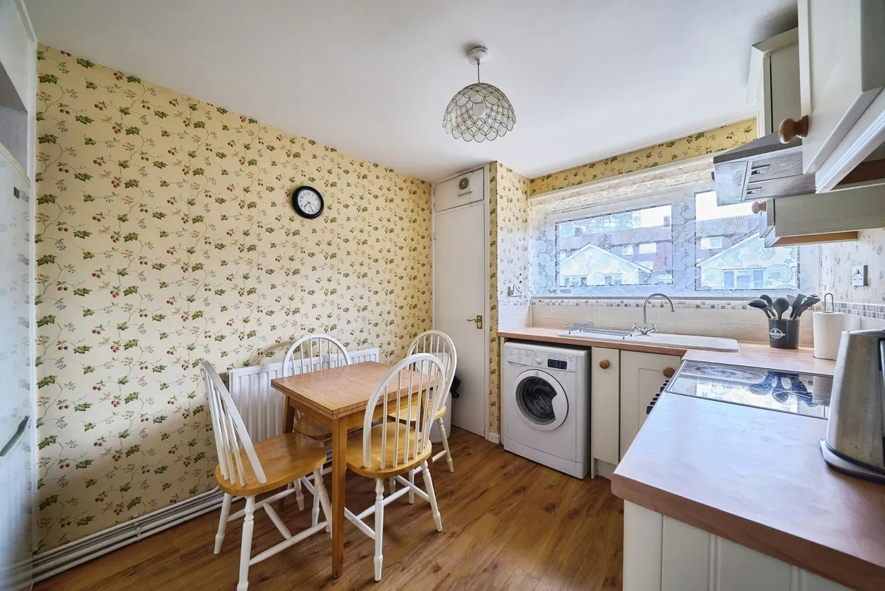 Great Eastern Road, London, E15, photo 5