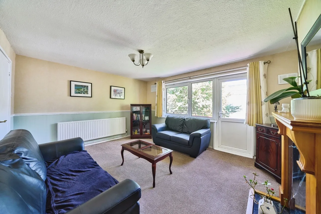 Great Eastern Road, London, E15, photo 2