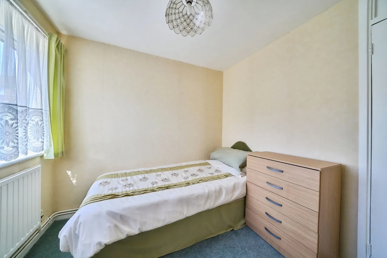 Great Eastern Road, London, E15, photo 14