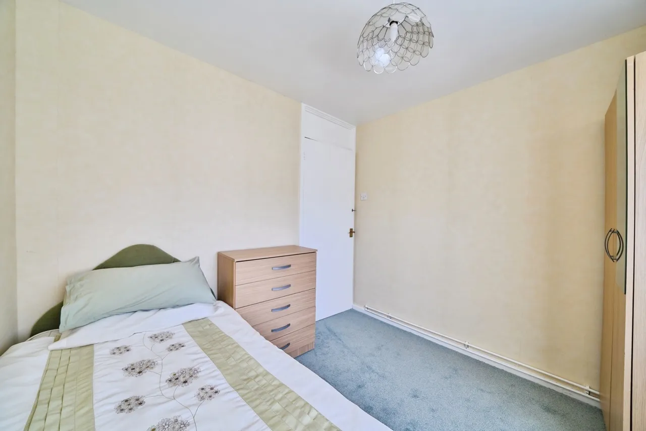 Great Eastern Road, London, E15, photo 12