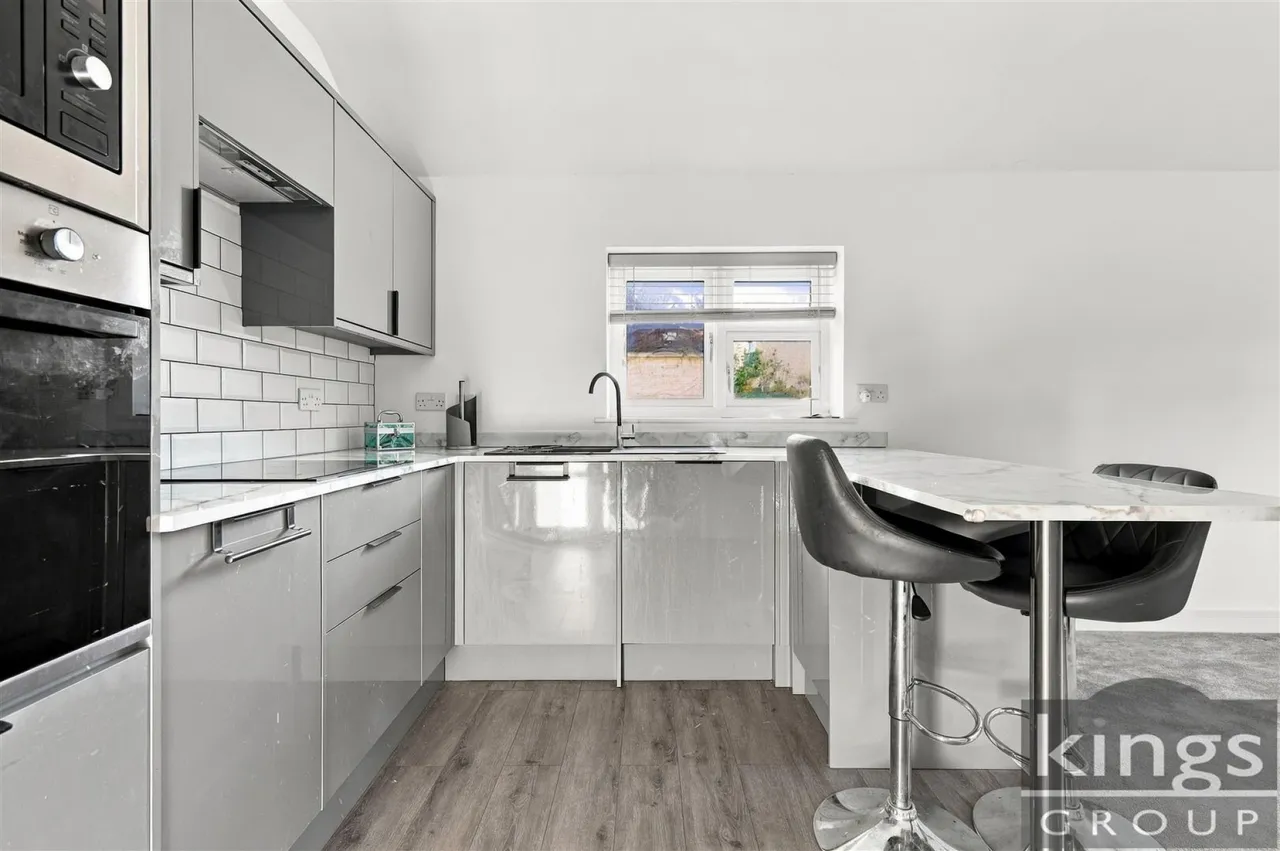 Leighton Road, Enfield, photo 6