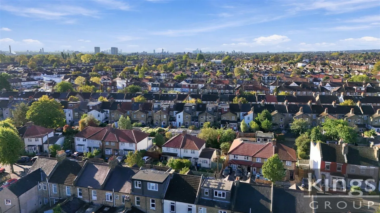 Leighton Road, Enfield, photo 18