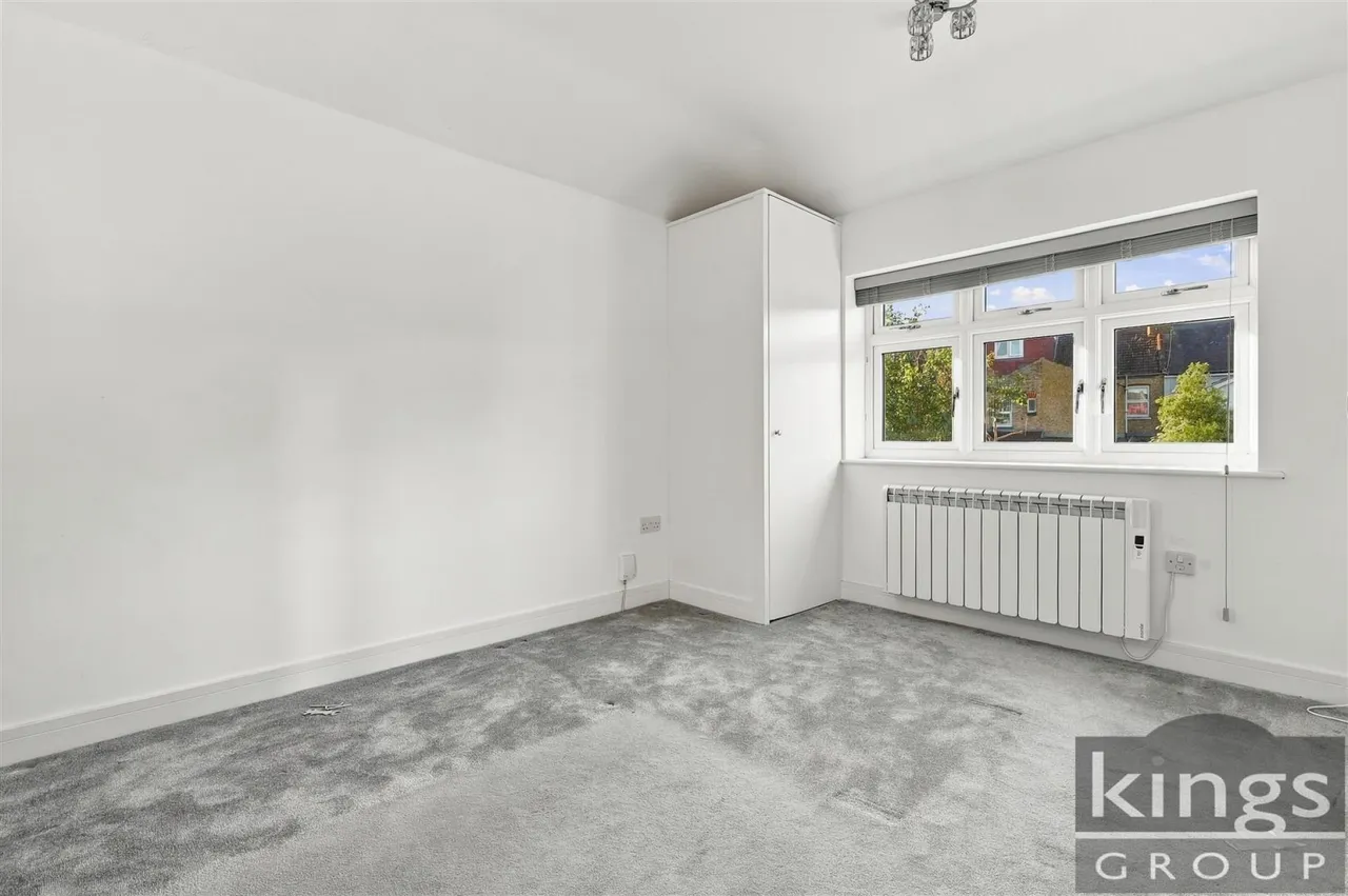 Leighton Road, Enfield, photo 14