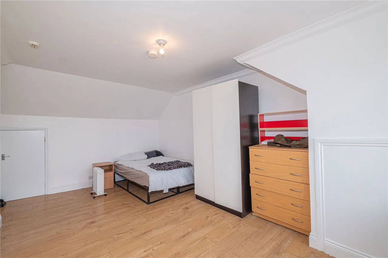 Mazenod Avenue, Kilburn, NW6, photo 6