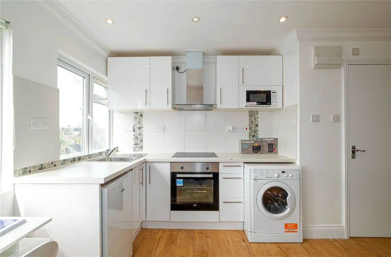 Mazenod Avenue, Kilburn, NW6, photo 5