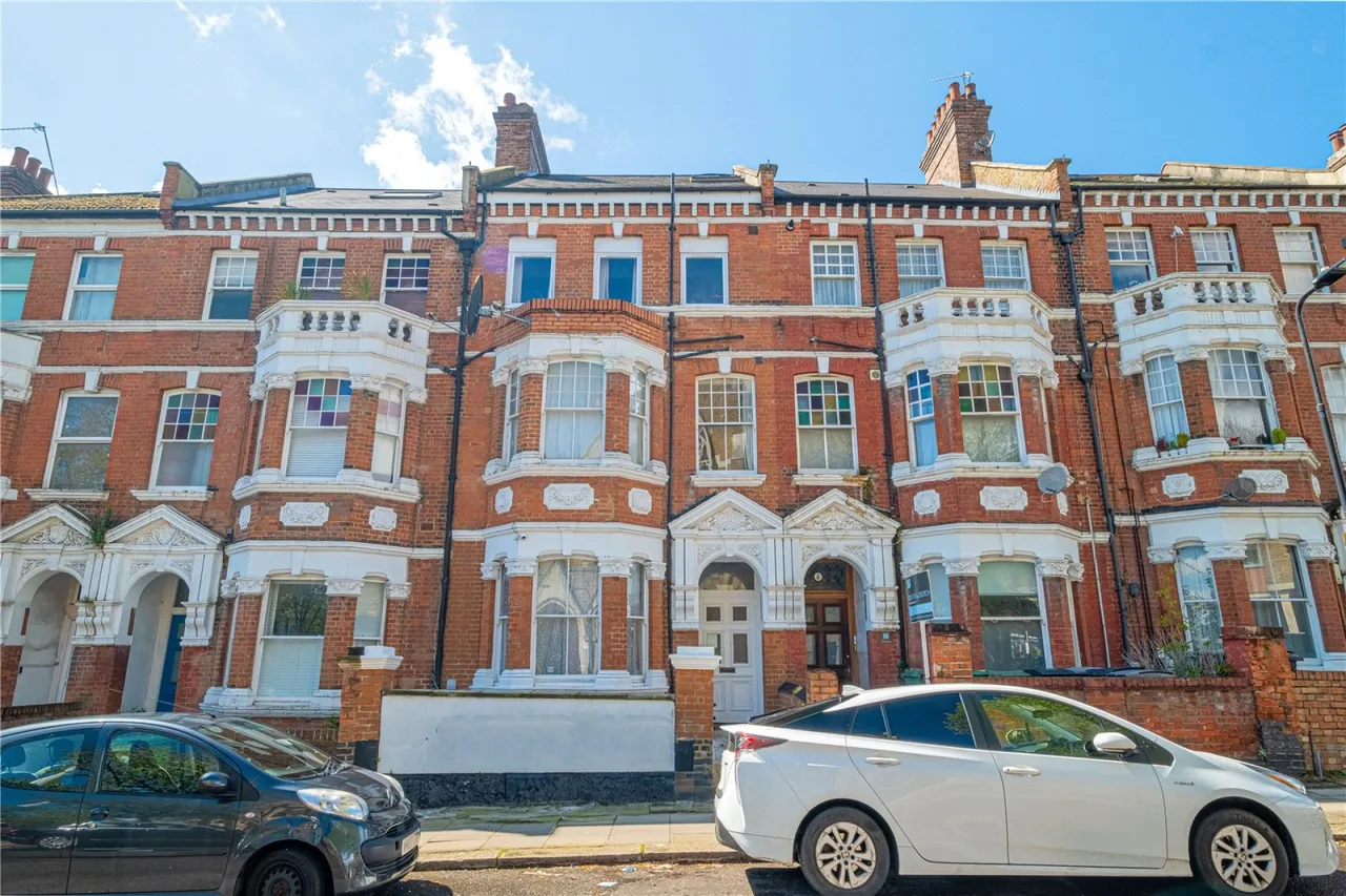 Mazenod Avenue, Kilburn, NW6, photo 4