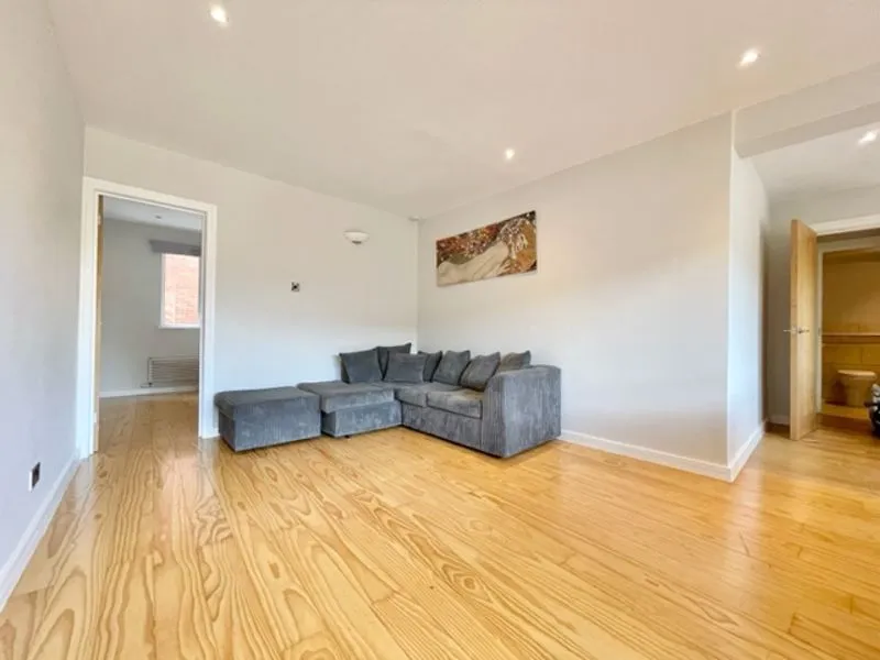 Newington Causeway, London SE1 6BD, photo 4