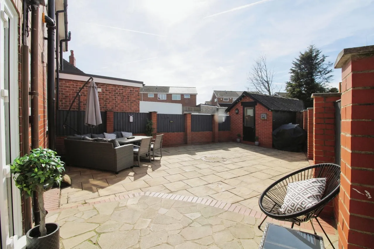 Silcoates Lane, Wakefield, WF2, photo 18