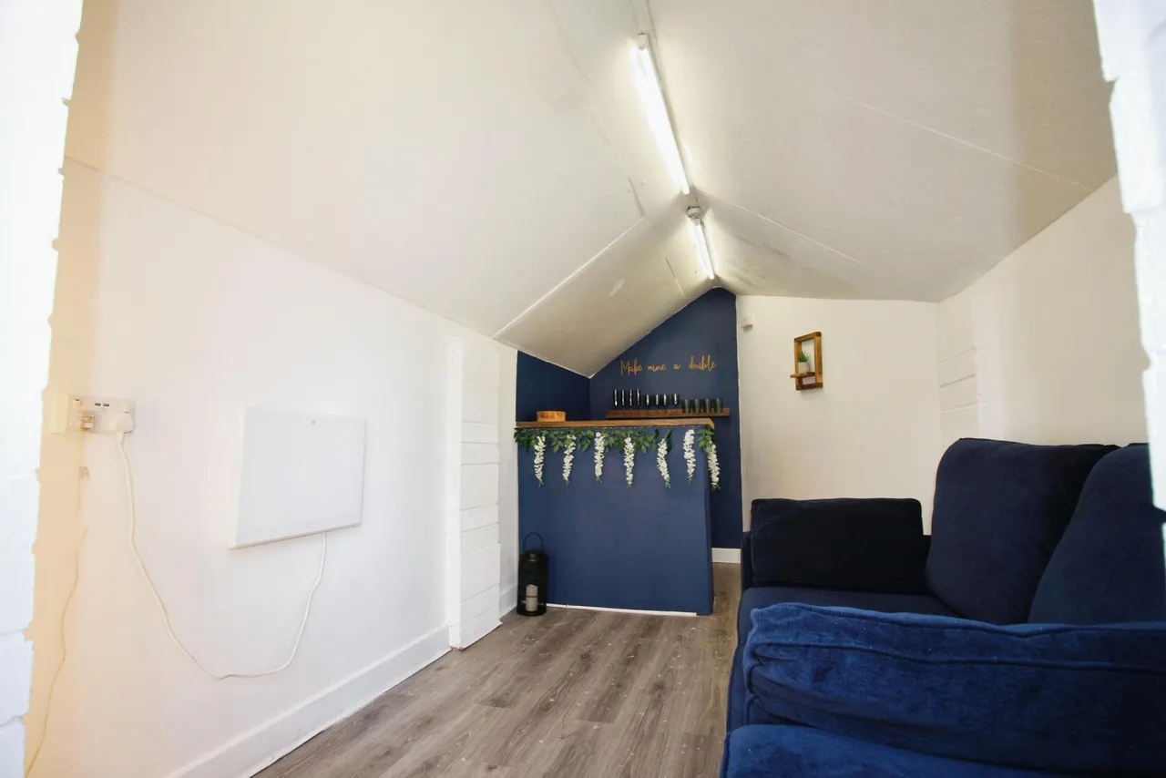 Silcoates Lane, Wakefield, WF2, photo 16