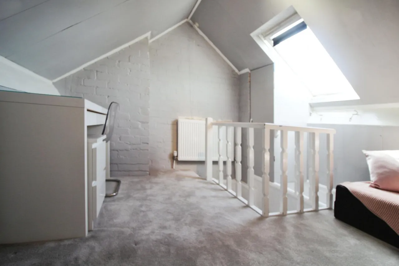 Silcoates Lane, Wakefield, WF2, photo 17