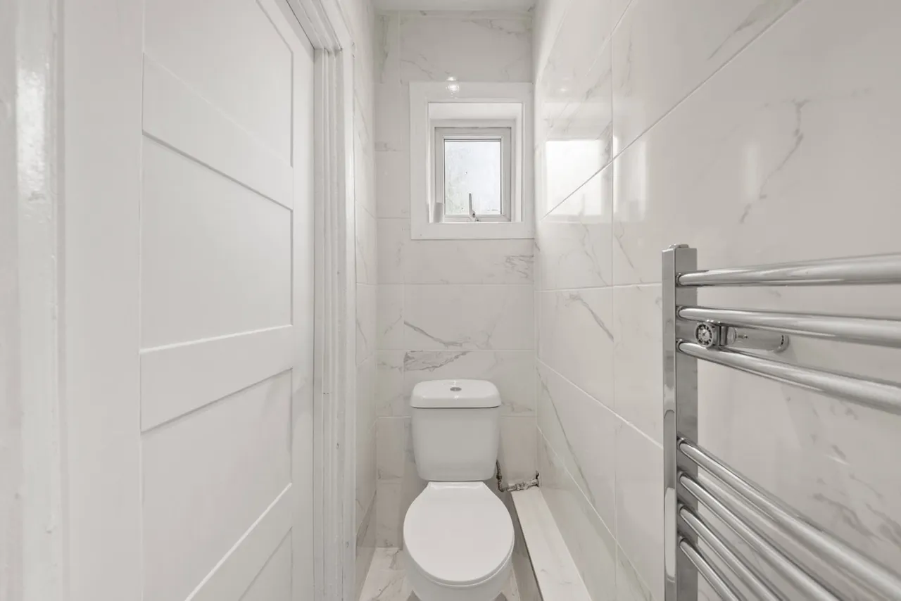 Barrack Road, Hounslow, TW4, photo 9
