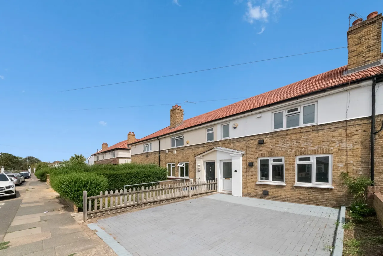 Barrack Road, Hounslow, TW4, photo 12