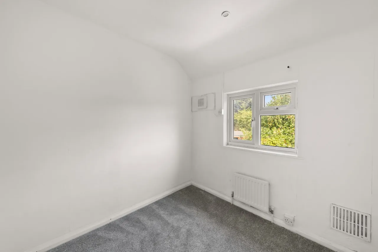 Barrack Road, Hounslow, TW4, photo 4