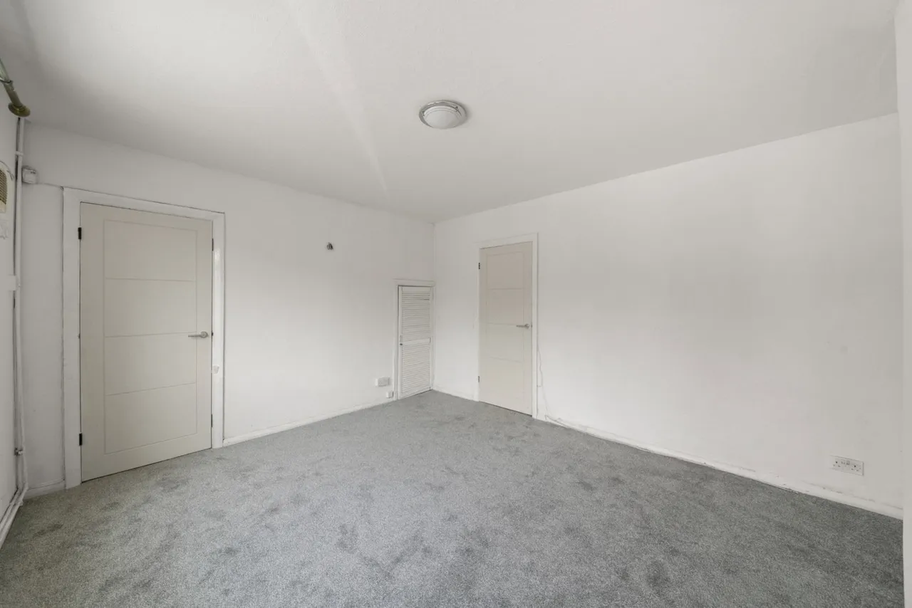 Barrack Road, Hounslow, TW4, photo 10