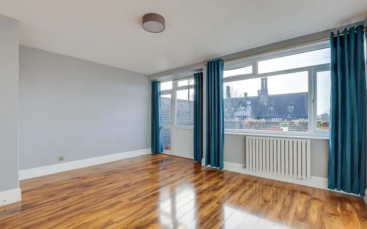 Stoneleigh Broadway, Epsom, KT17, photo 5