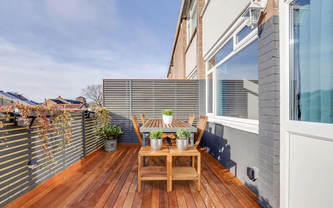 Stoneleigh Broadway, Epsom, KT17, photo 11