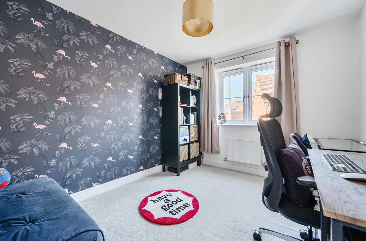 Fir Tree Road, Woodley, Reading, Berkshire, RG5 4FJ, photo 17