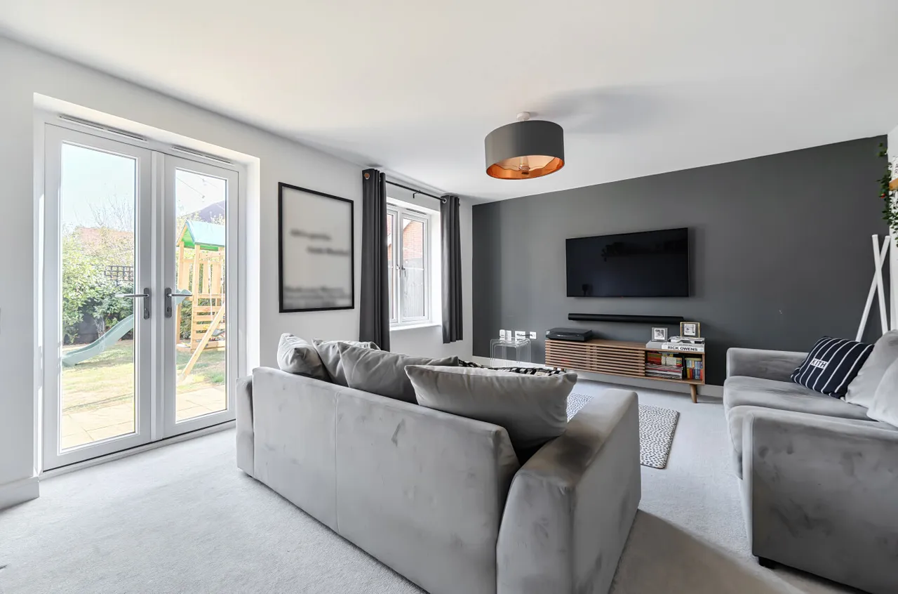 Fir Tree Road, Woodley, Reading, Berkshire, RG5 4FJ, photo 7