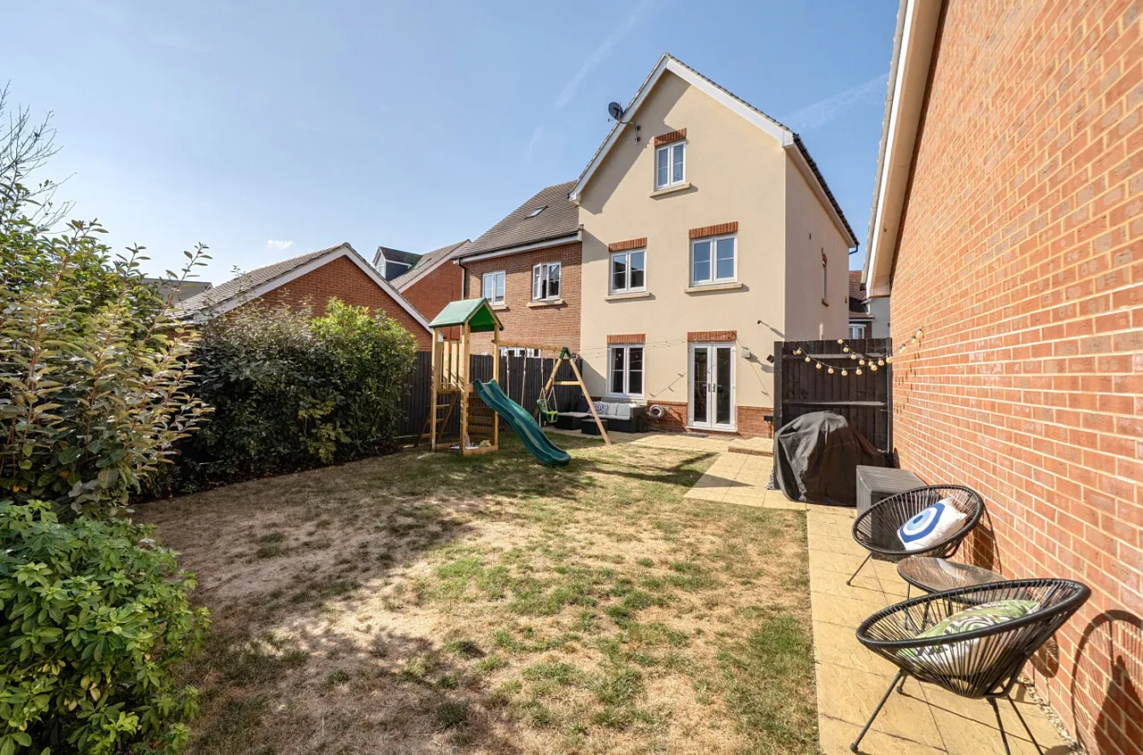 Fir Tree Road, Woodley, Reading, Berkshire, RG5 4FJ, photo 20