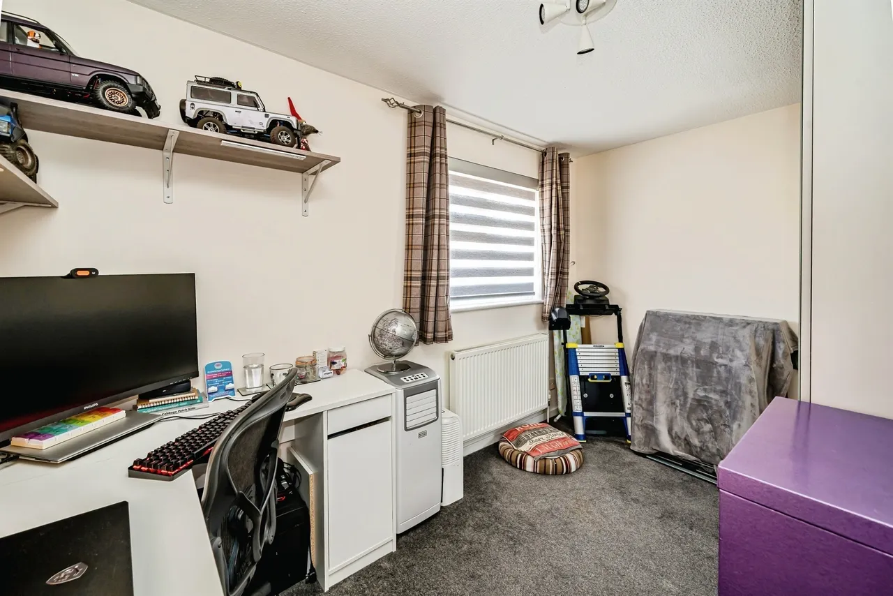 Field Way, Aylesbury, HP20, photo 9