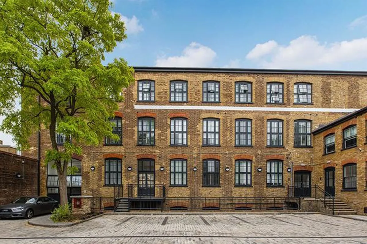 Clyde Square, Severn Court, E14, photo 2