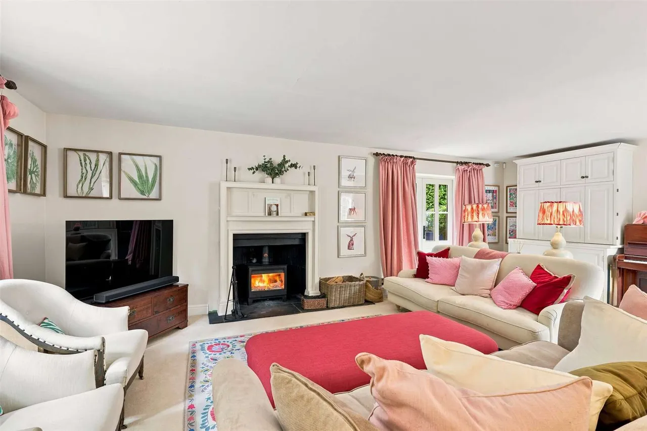 Hadlow Road, Willaston, Neston, Cheshire, CH64 2UN, photo 10