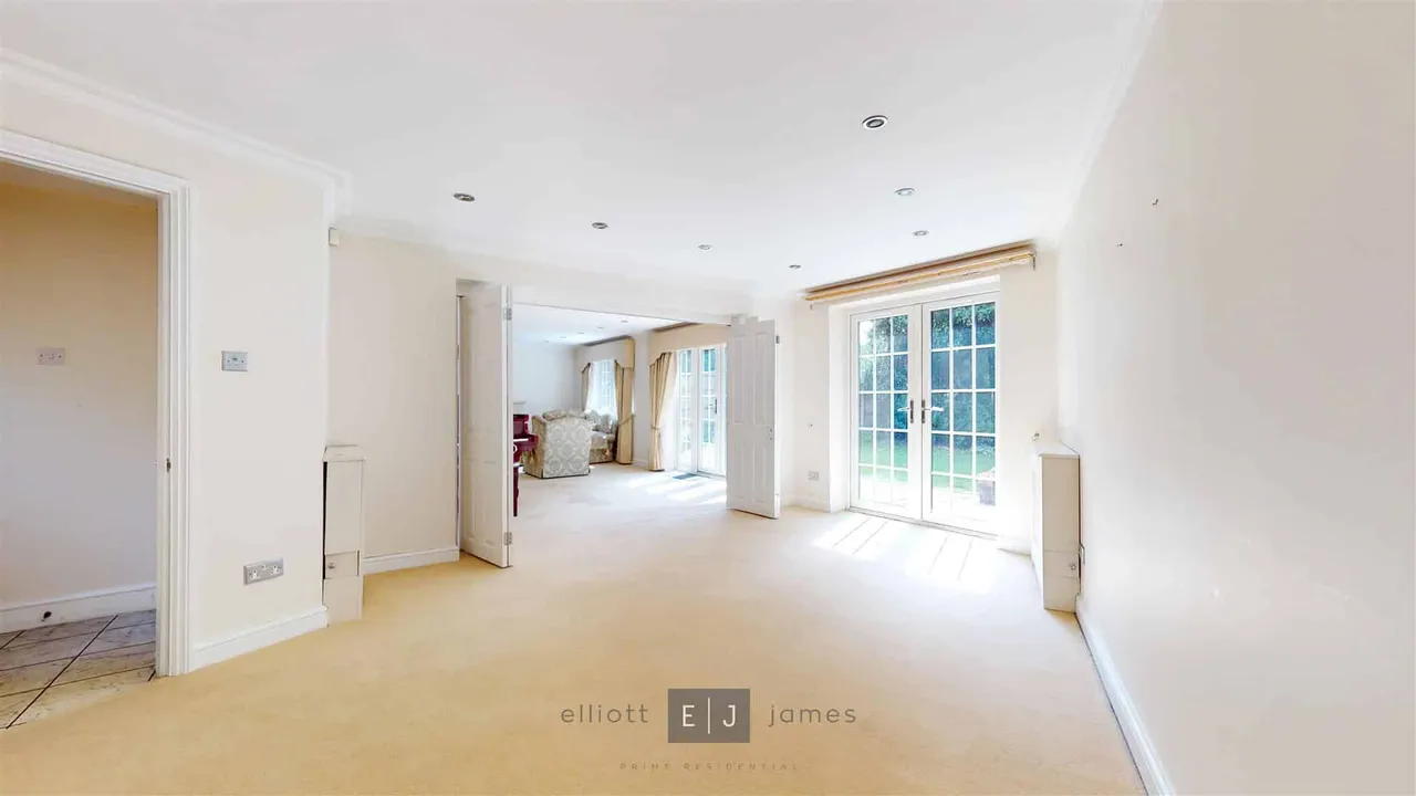 Hainault Road, Chigwell, IG7, photo 6