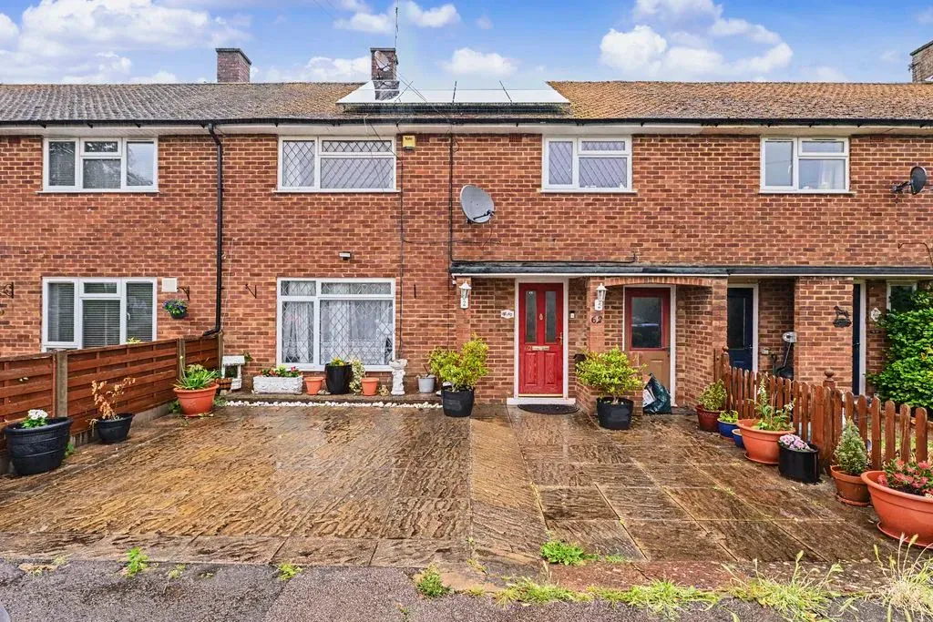 3 bed house for sale — Broadfield Road, Hemel Hempstead, Hertfordshire, HP2 4DW