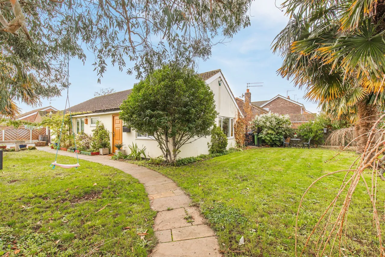 Detached Corner Plot Bungalow in Grim, photo 4