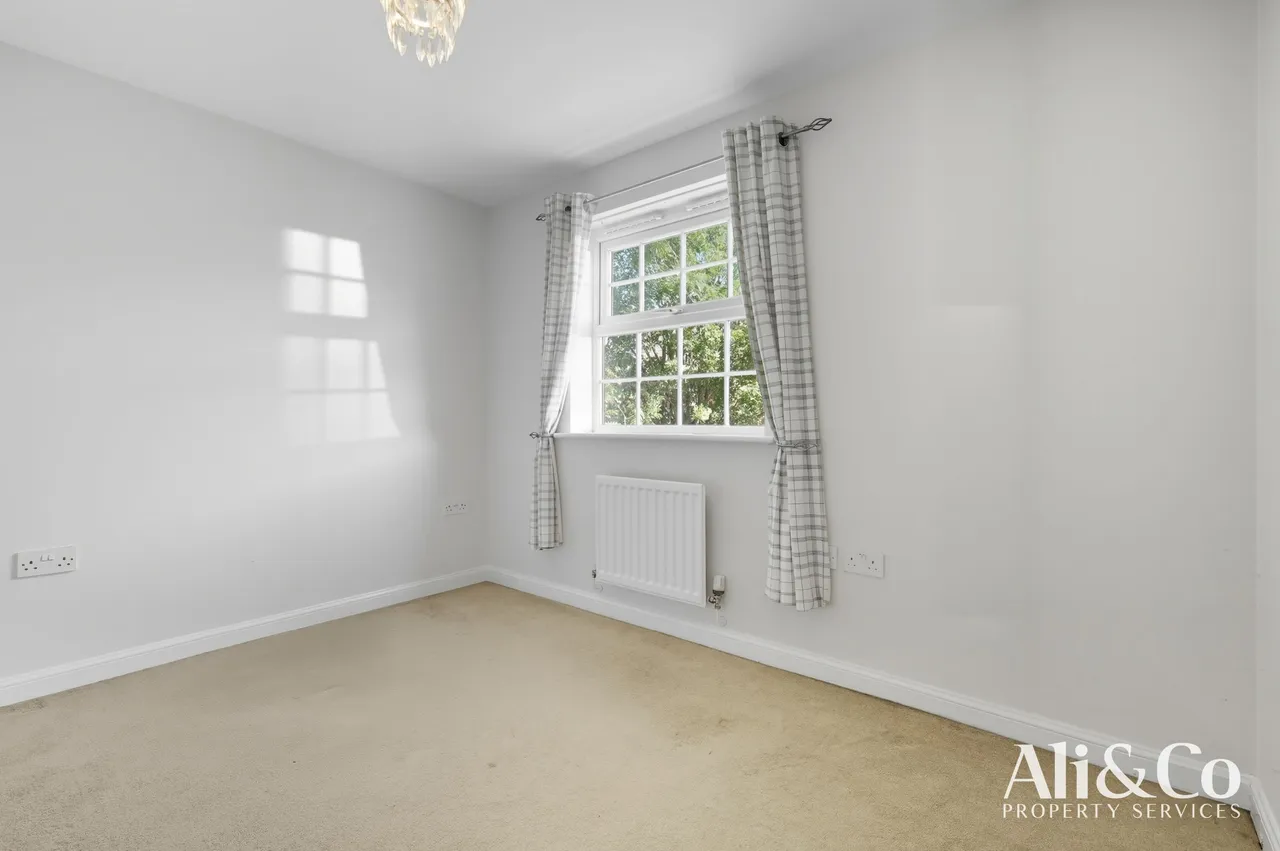Frobisher Gardens, Chafford Hundred, Essex, RM16 6EZ, photo 18