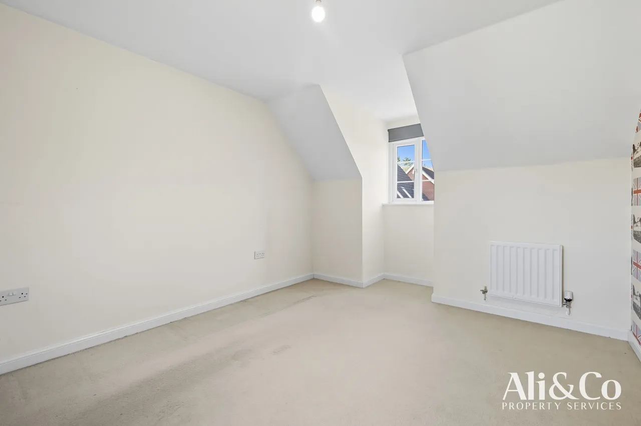 Frobisher Gardens, Chafford Hundred, Essex, RM16 6EZ, photo 19