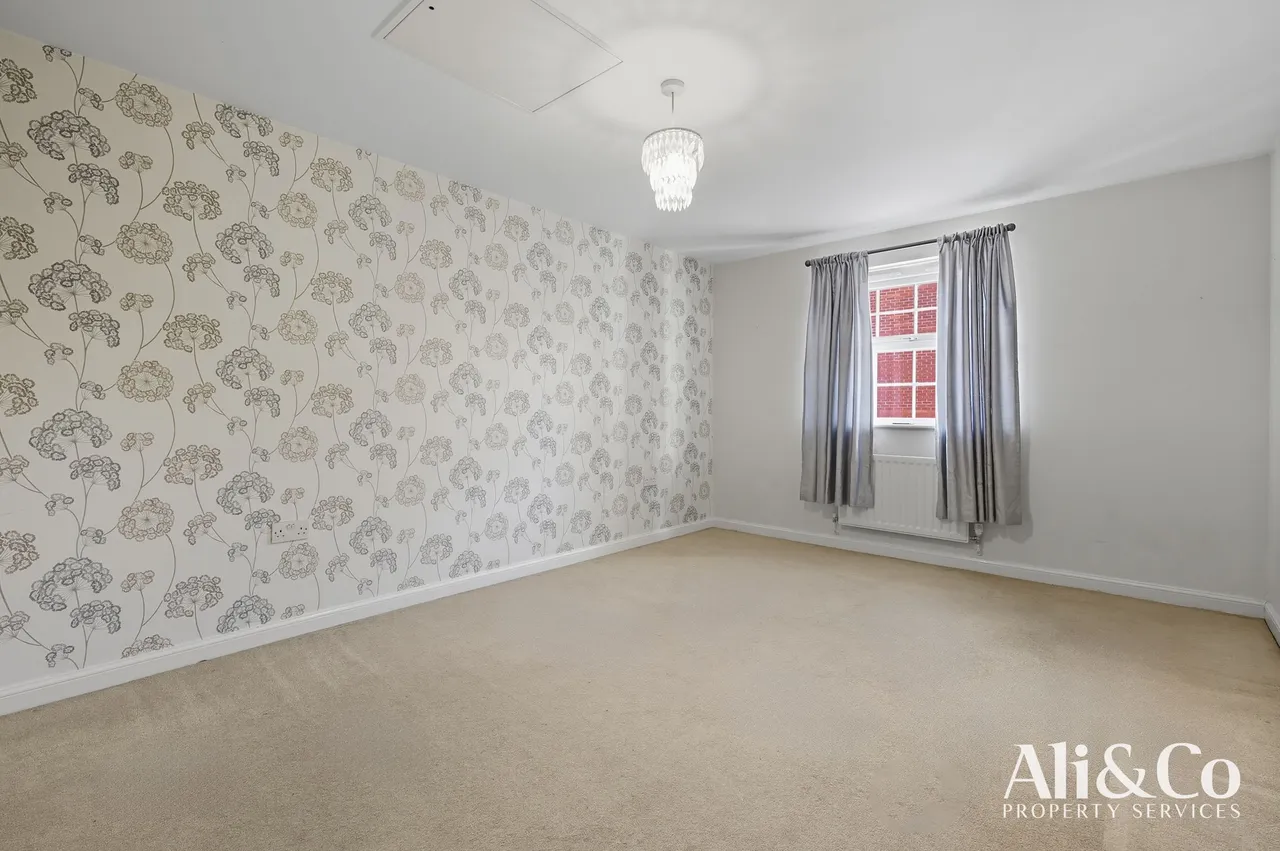 Frobisher Gardens, Chafford Hundred, Essex, RM16 6EZ, photo 13