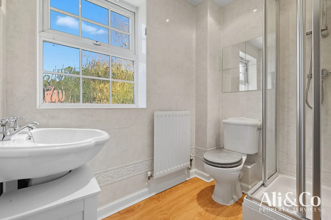 Frobisher Gardens, Chafford Hundred, Essex, RM16 6EZ, photo 12