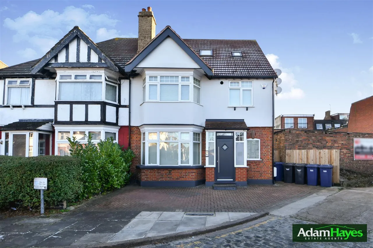 3 bed flat for sale, Wentworth Park, Finchley, N3