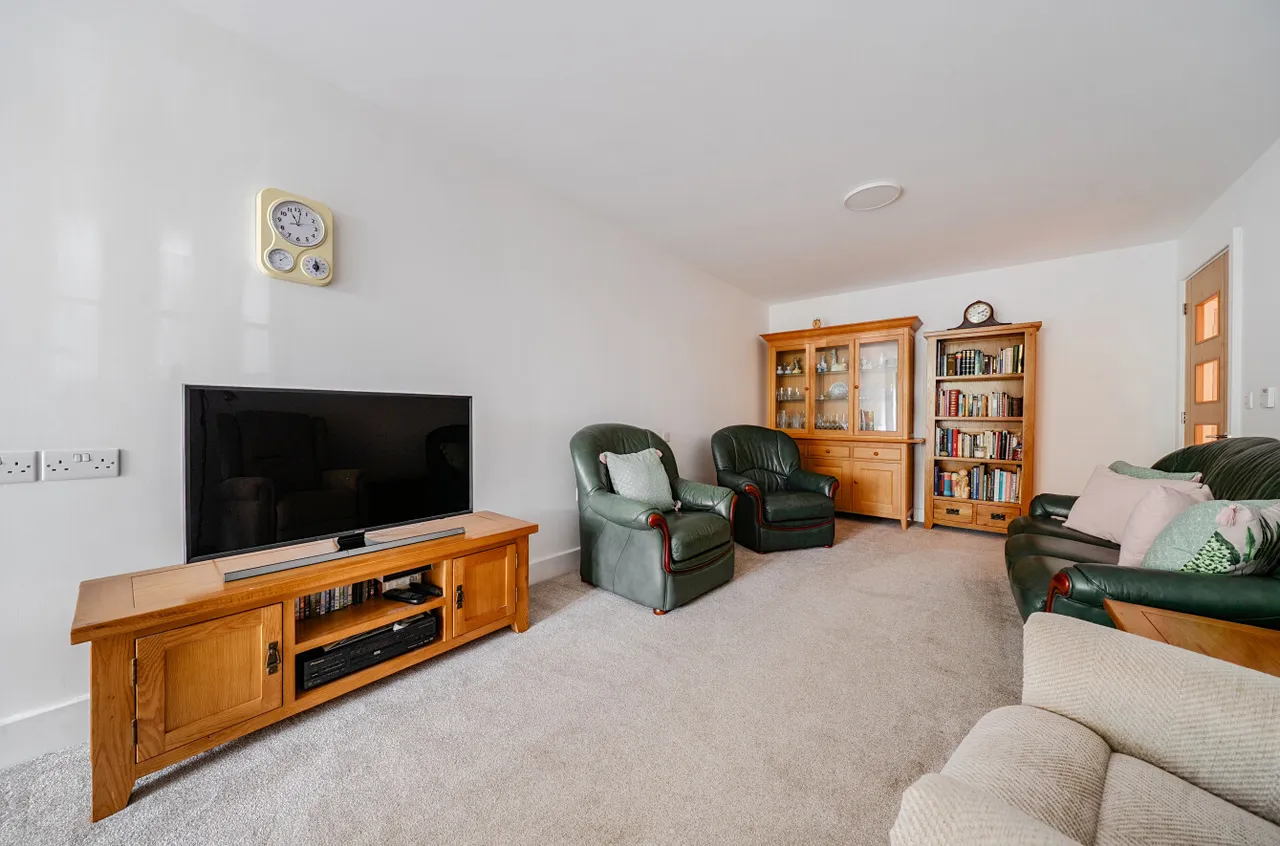 Kings Place, Fleet, Hampshire, GU51 3FS, photo 2