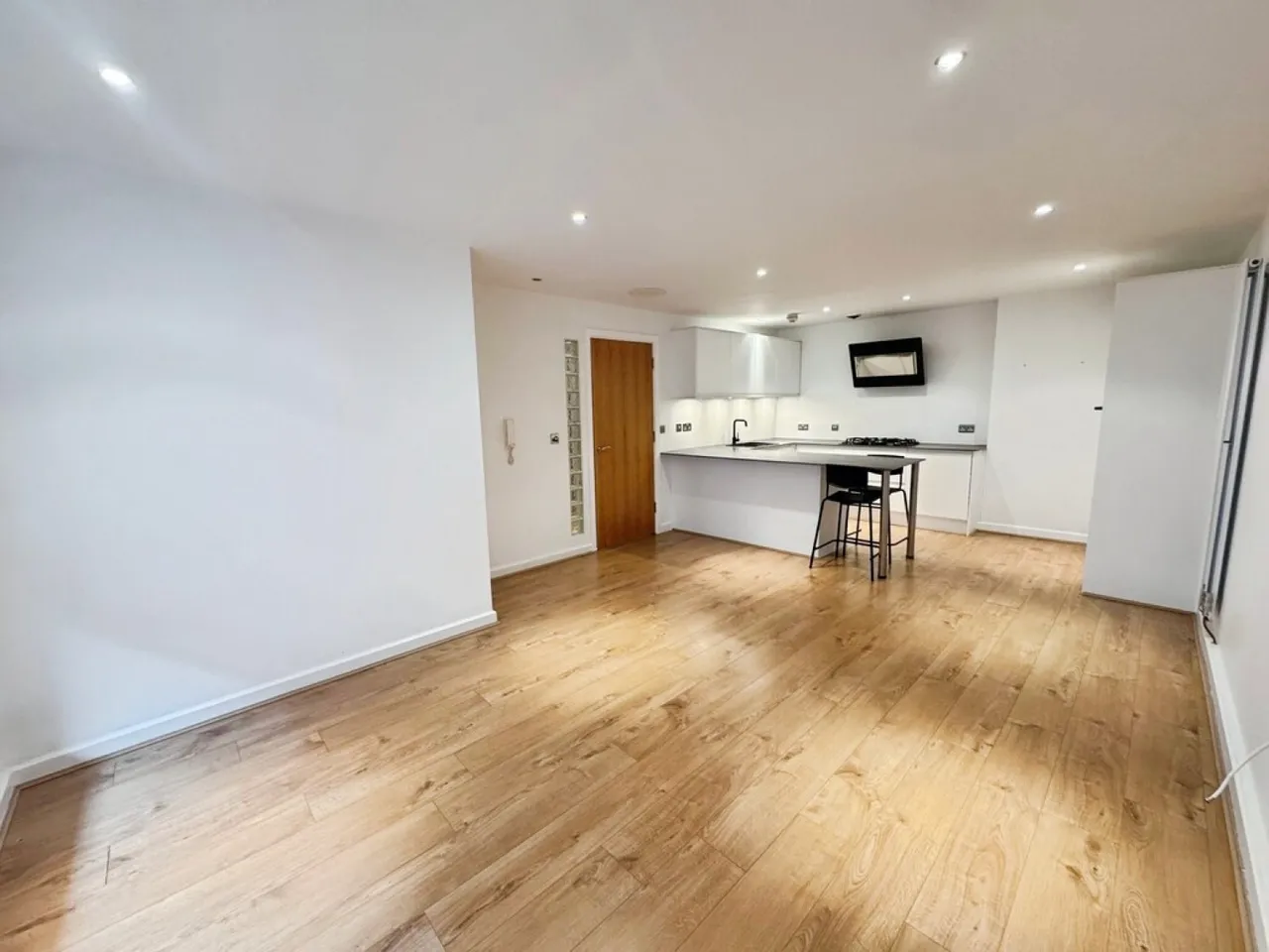 St James Quay, Brewery Wharf, LS10, photo 5