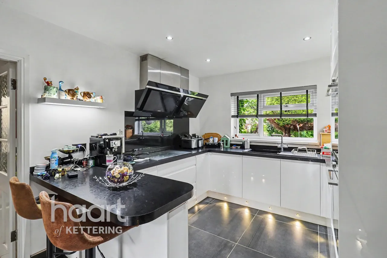 Loddington Road, Kettering, NN14, photo 11