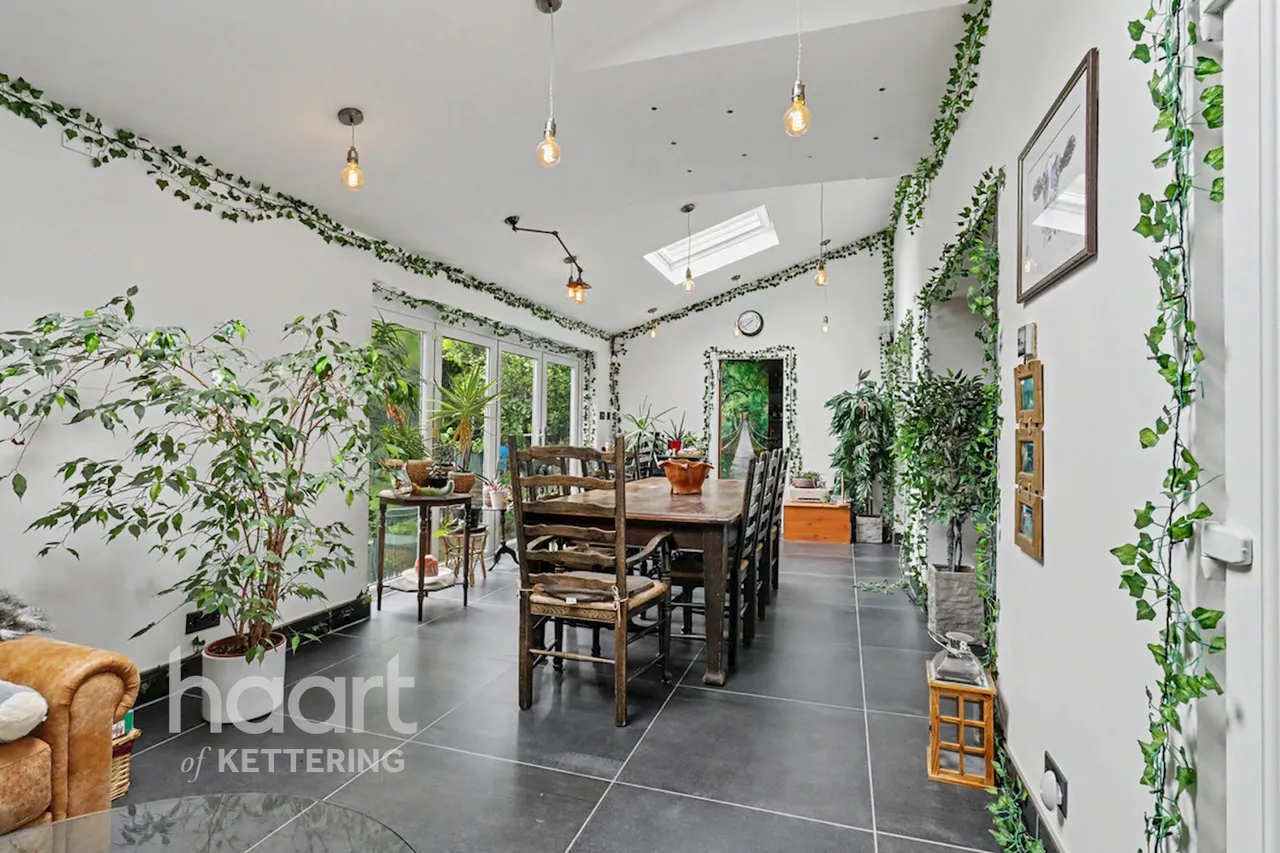 Loddington Road, Kettering, NN14, photo 6