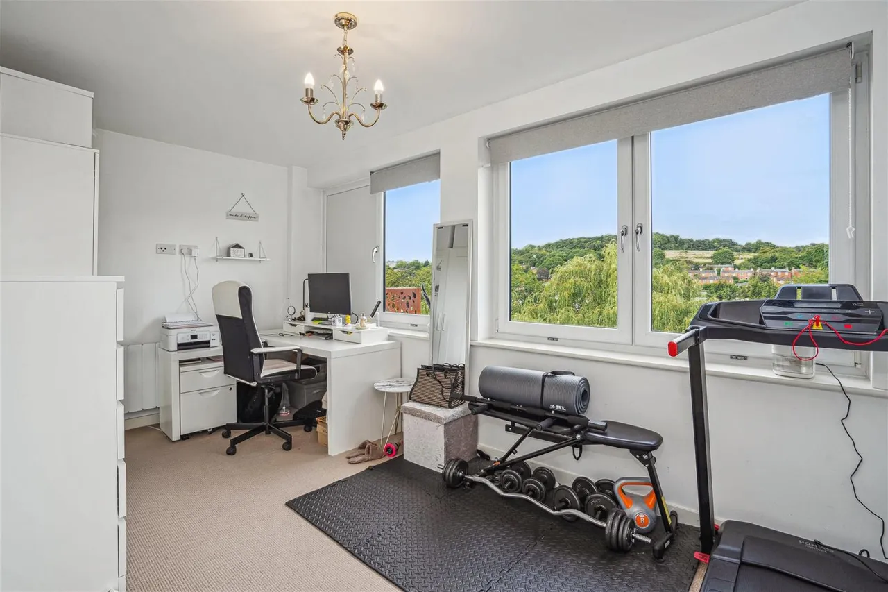 London Road, High Wycombe, HP11, photo 9