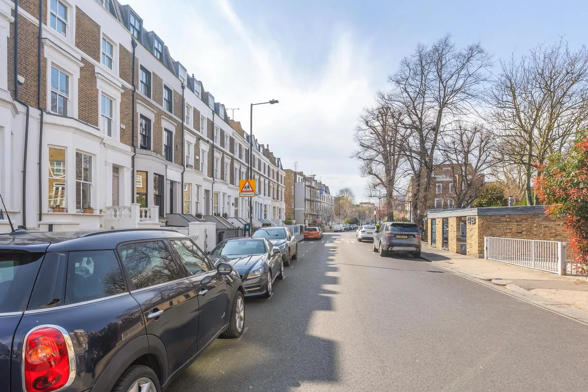 Moore Park Road, London, SW6, photo 2