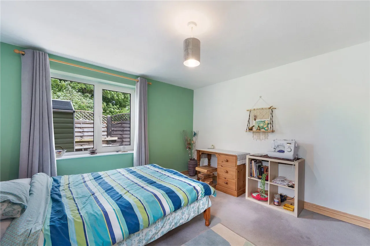 Almshouse Lane, Newmillerdam, WF2, photo 19