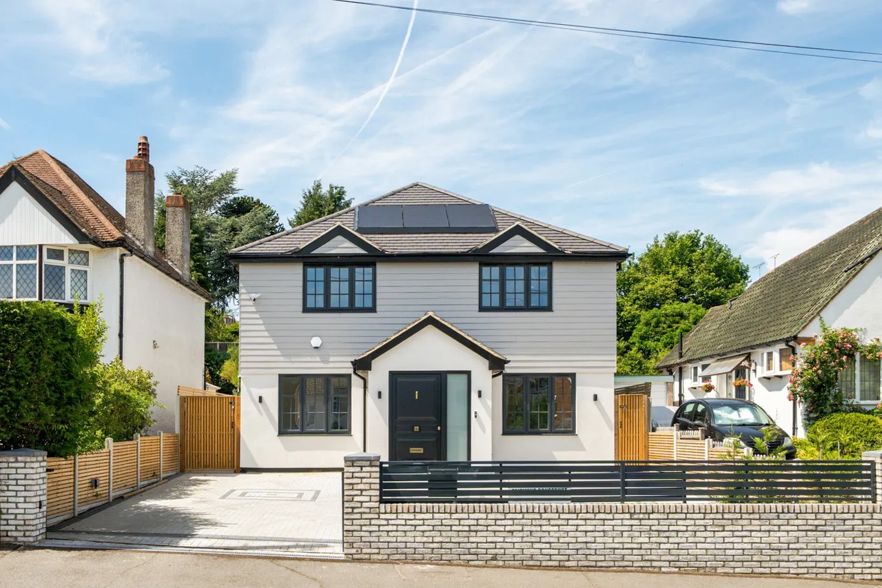 4 bed house for sale — Tubbenden Lane, BR6