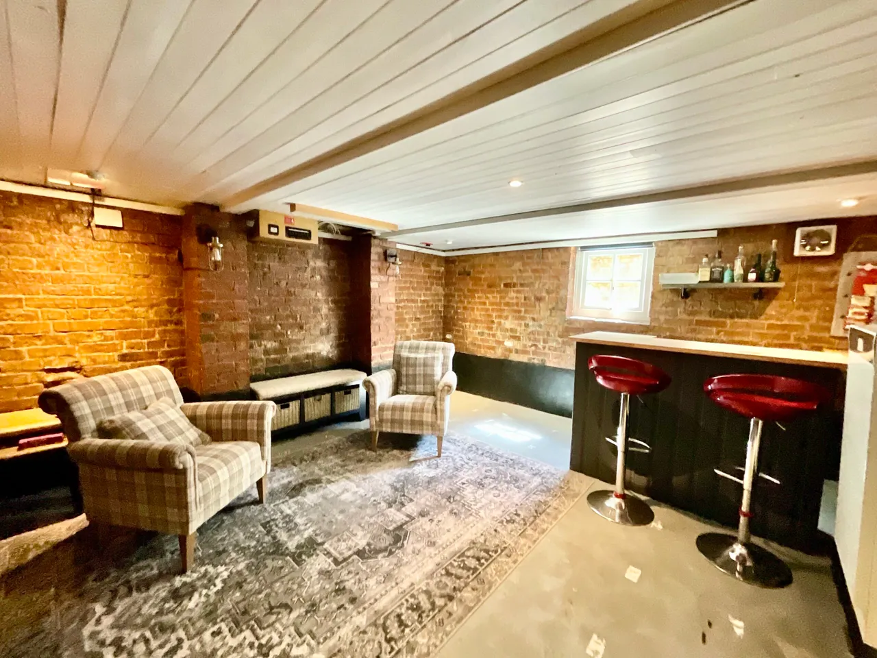 April Cottage, Combermere, SY13, photo 12