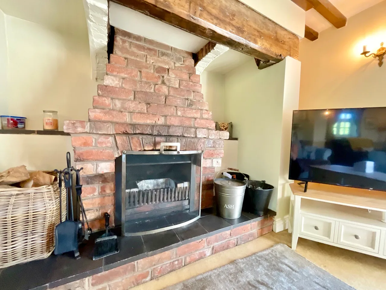 April Cottage, Combermere, SY13, photo 9